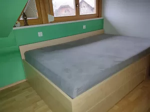 Pohištvo po meri - postelja